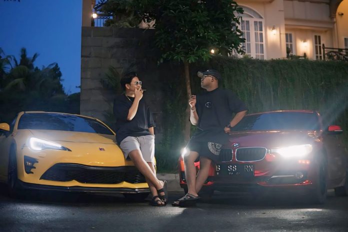 Raya Nevan Aldebaran Trader dan Pengusaha asal Bojonegoro.(Roh/Blokjatim.com)